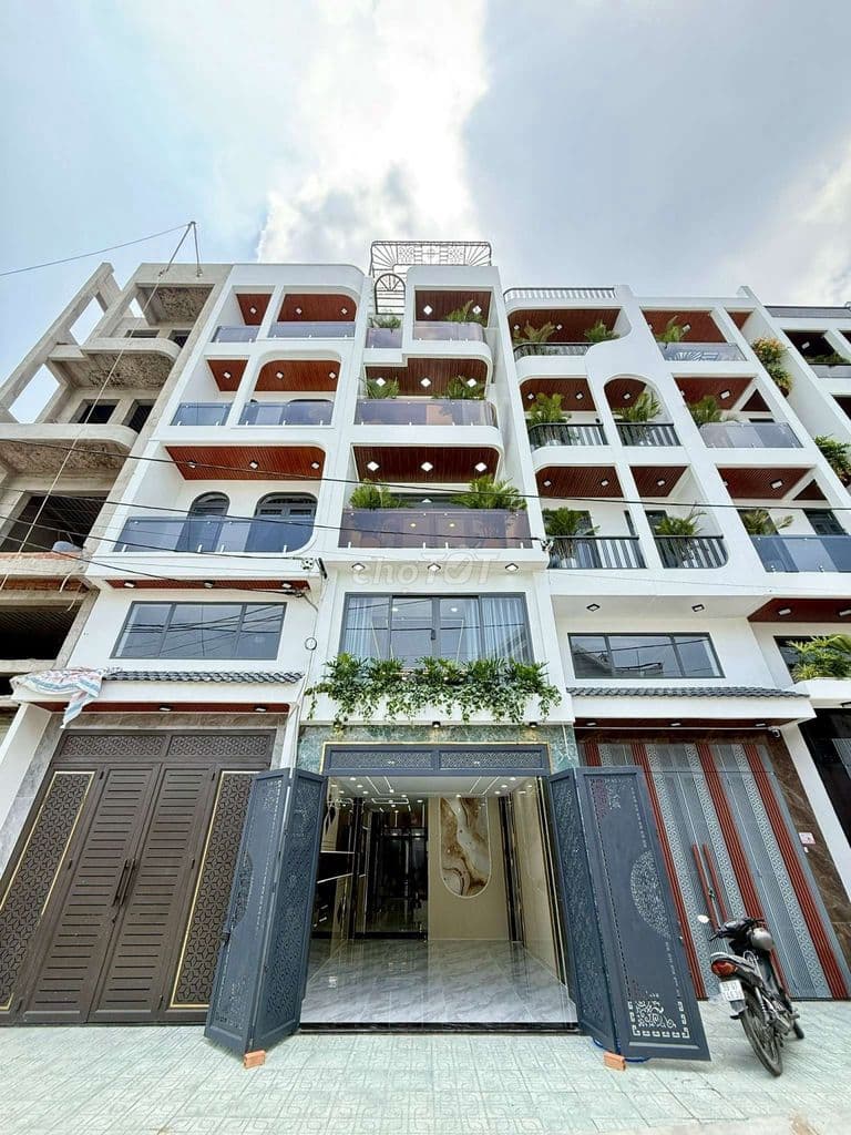 Siêu Phẩm 4m x 20m. 4 Tầng Có Thang Máy 1/ Hẻm nhựa 8m Trần Thị Cờ