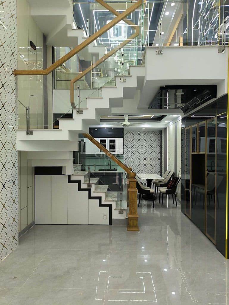 Nhà rẻ 52m2 - giảm còn 6.2tỷ - 5 tầng - hxh 6m - hương lộ 2