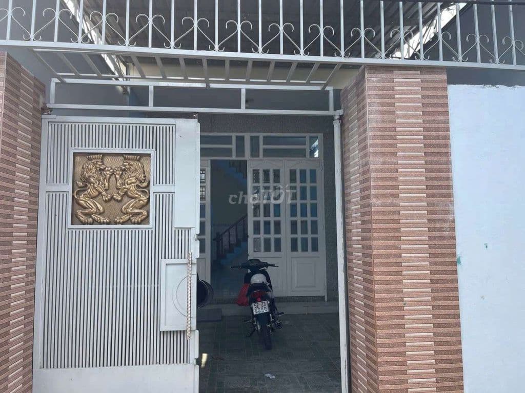 Nhà 1 Lầu Đẹp 4x20m Shr Hẻm 3m Thông Ngay Chợ XTT Phan Văn Hớn Vào 70m