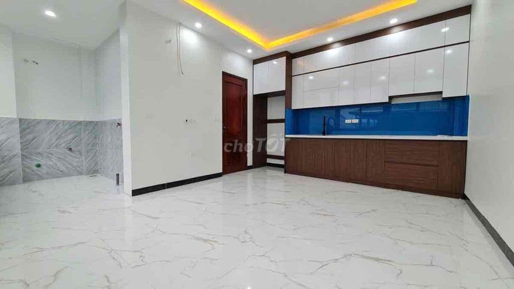 🎈bán nhà cầu giấy hiếm - ngõ rộng ô tô gần nhà - 36m - thang máy