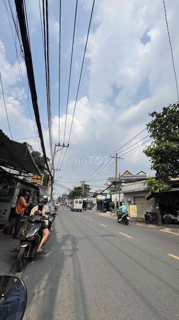 MẶT TIỀN THOẠI NGỌC HẦU ngay Nguyễn Sơn - 4x35m - Giá 14 tỷ TL - Ảnh 3