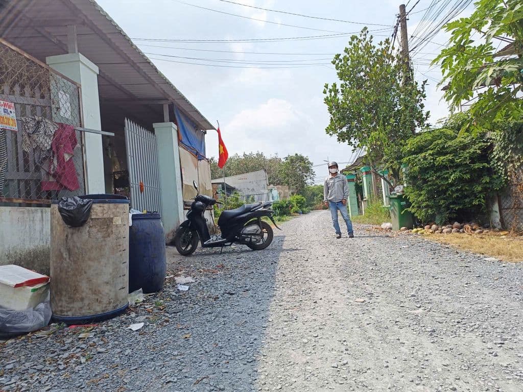 CHỈ 4.5 TỶ - SỞ HỮU 478M2 ĐẤT THỔ CƯ + DÃY TRỌ 13 P ĐANG THU NHẬP 14TR - Ảnh 2