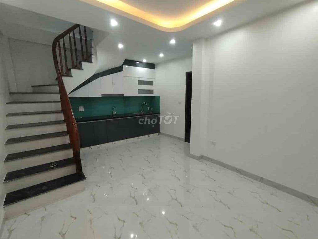 Nhà Mới Xây Bùi Xương Trạch Thanh Xuân 40m x 6 Tầng