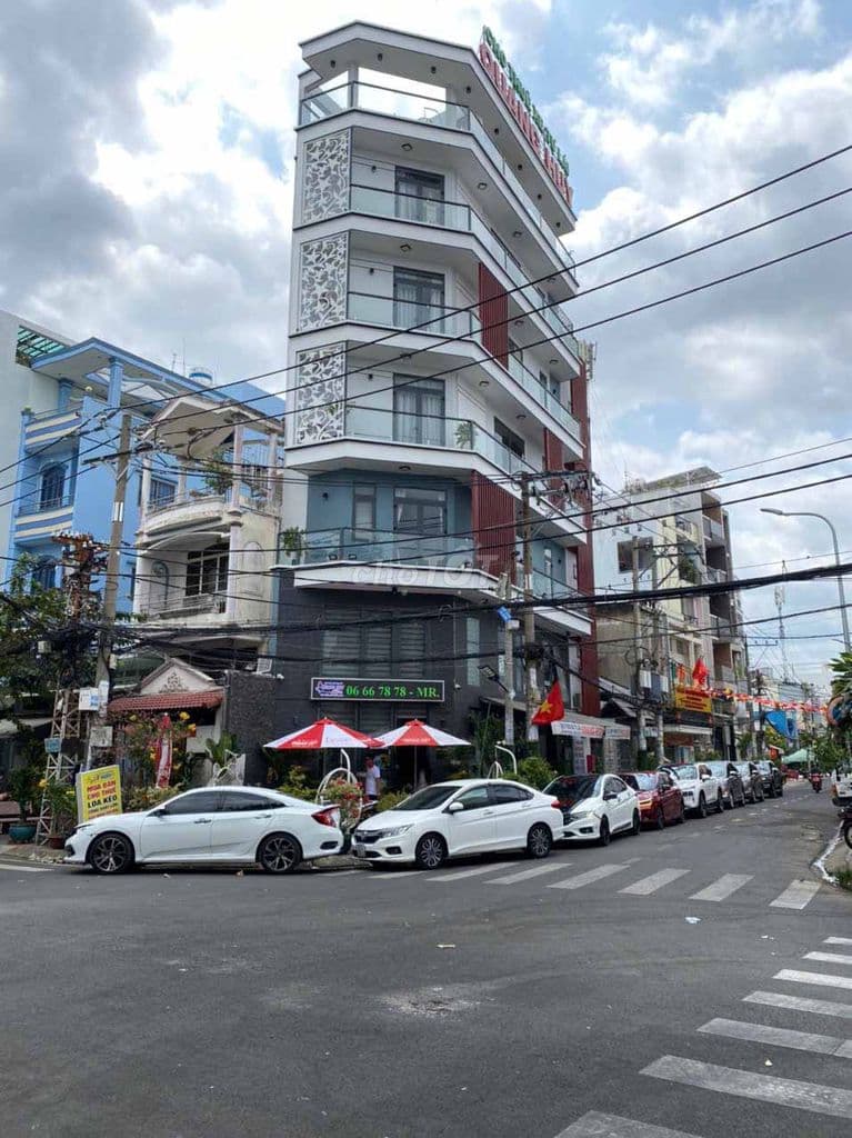 Nhà 3,8x14m, 7 tầng, MT Nguyễn Quyền, P.11, Q.8