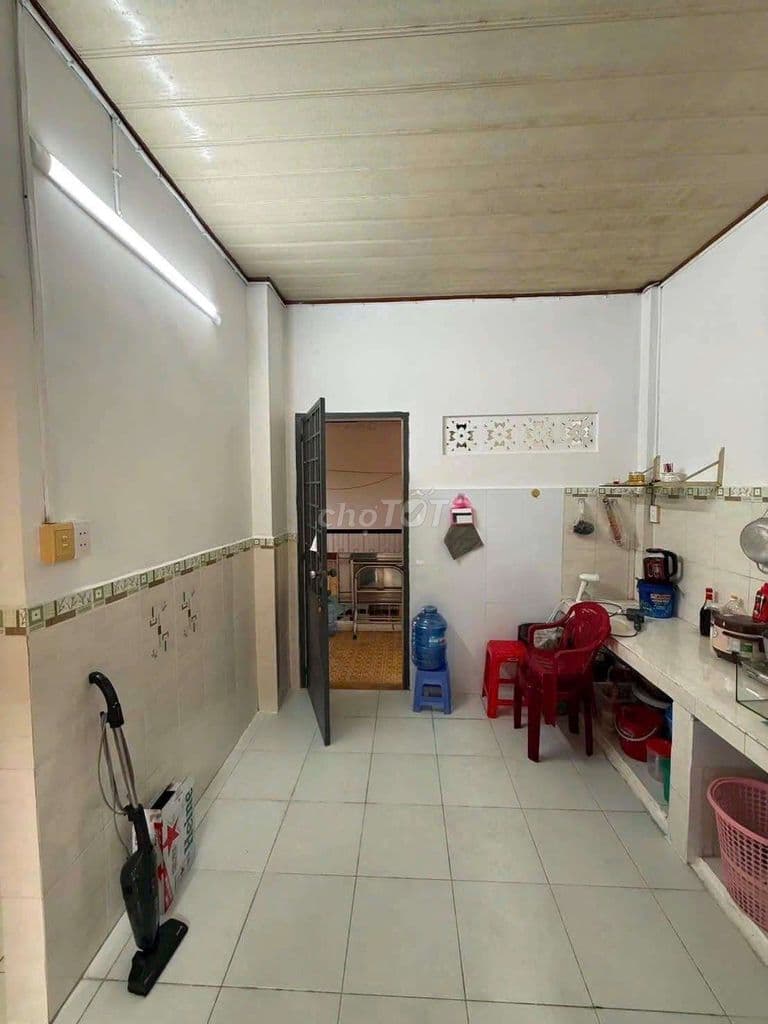 Bán chung cư bình đăng p6 q8, thang bộ,lầu 4 - Ảnh 3