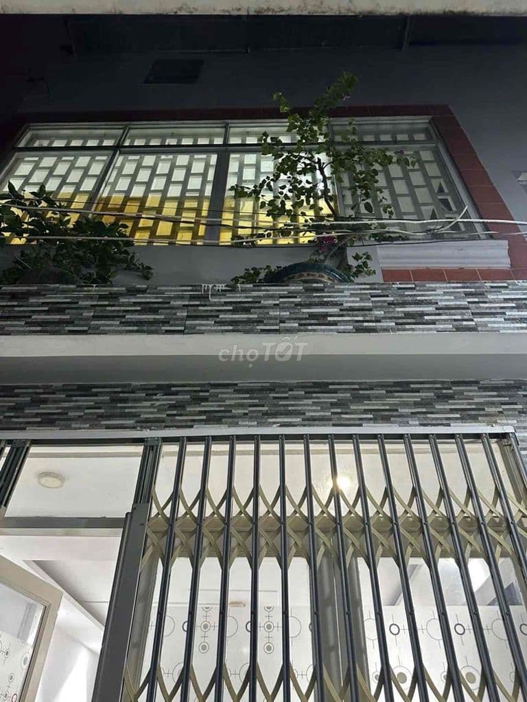 NHỈNH 3Tỷ sở hửu gần 40M 3PN ngay ngã 5 Gò Vấp Sát Bên Tân Bình Sân Ba