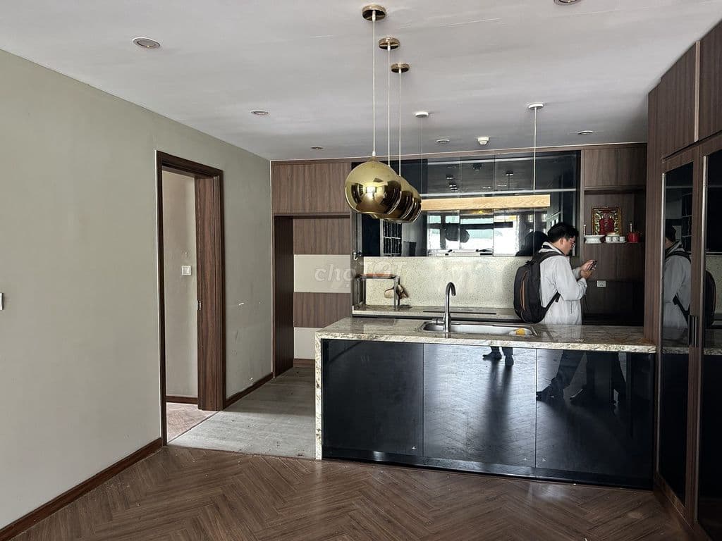 Chủ cần ra gấp căn góc, 3PN, 2WC 144m2 giá 10.25tỷ, nhà có nt, sổ sẵn