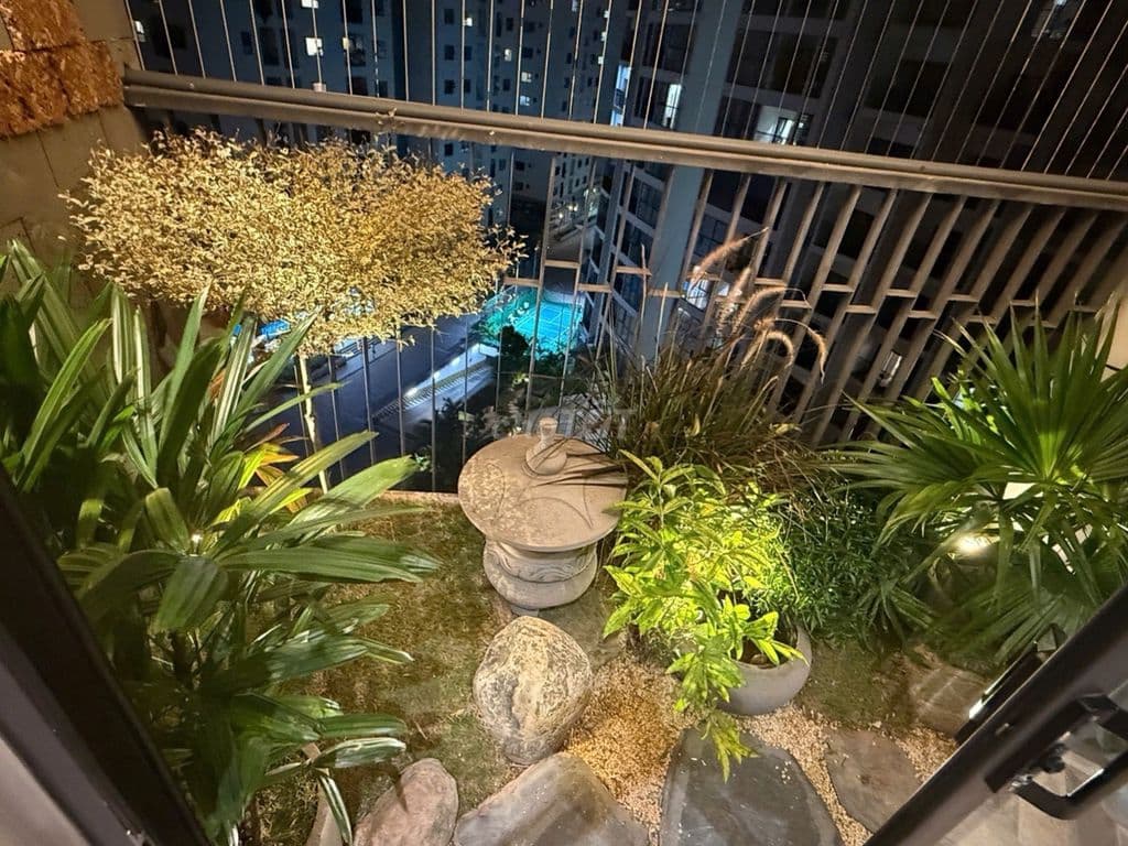 PENTHOUSE TRÊN CAO - VIEW HỒ ĐIỀU HÒA LONG BIÊN