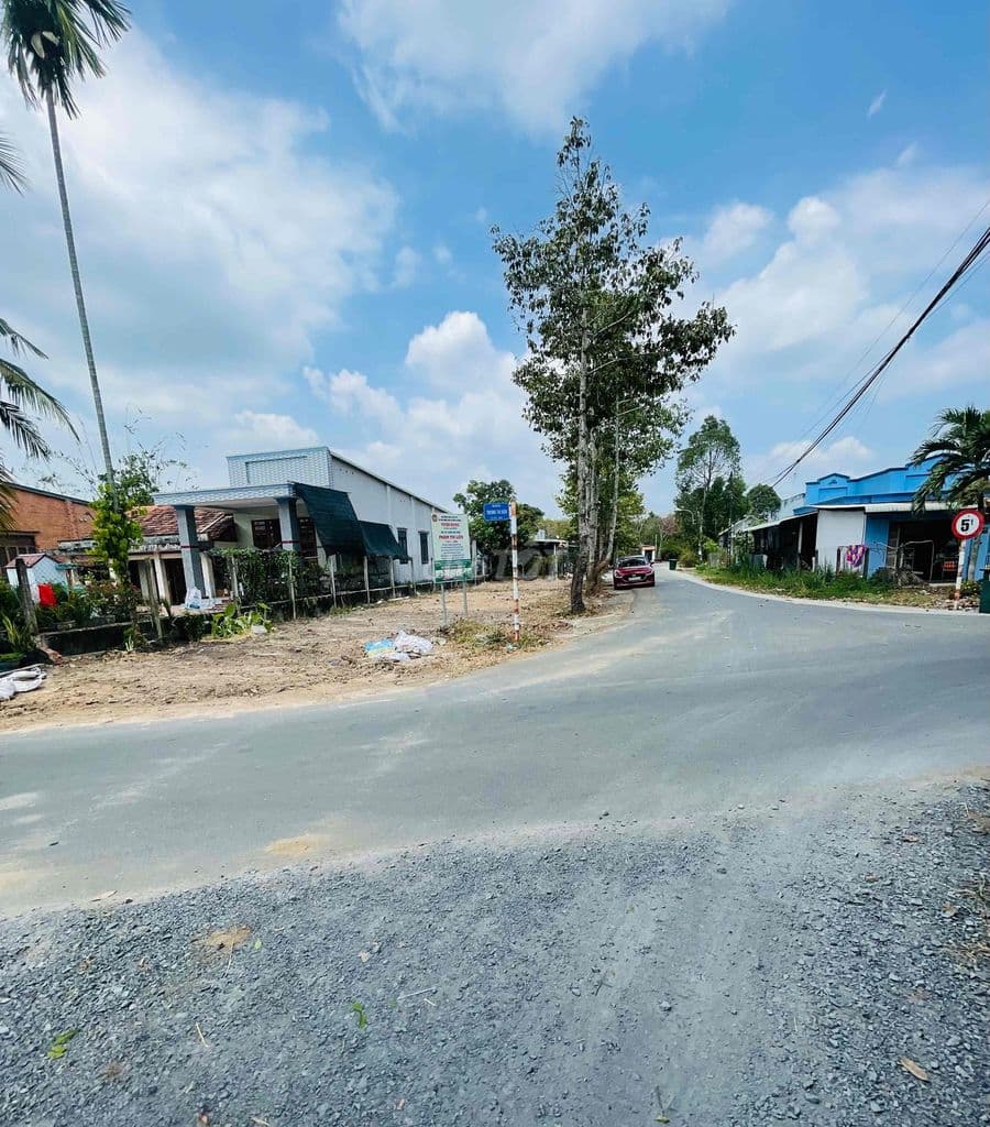 Đất thô cư đẹp 2 mặt tiền - Ảnh 3