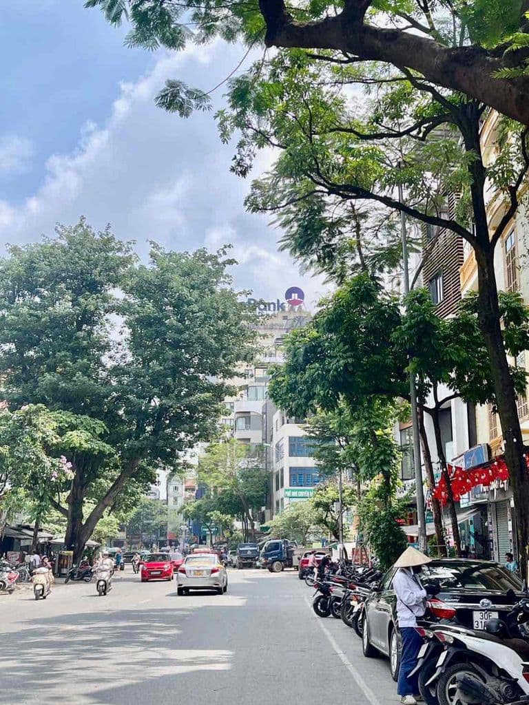 NHÀ MỚI KONG – THANG MÁY – 2 THOÁNG – GIANG VĂN MINH VIP – ĐẦU TƯ SÁNG