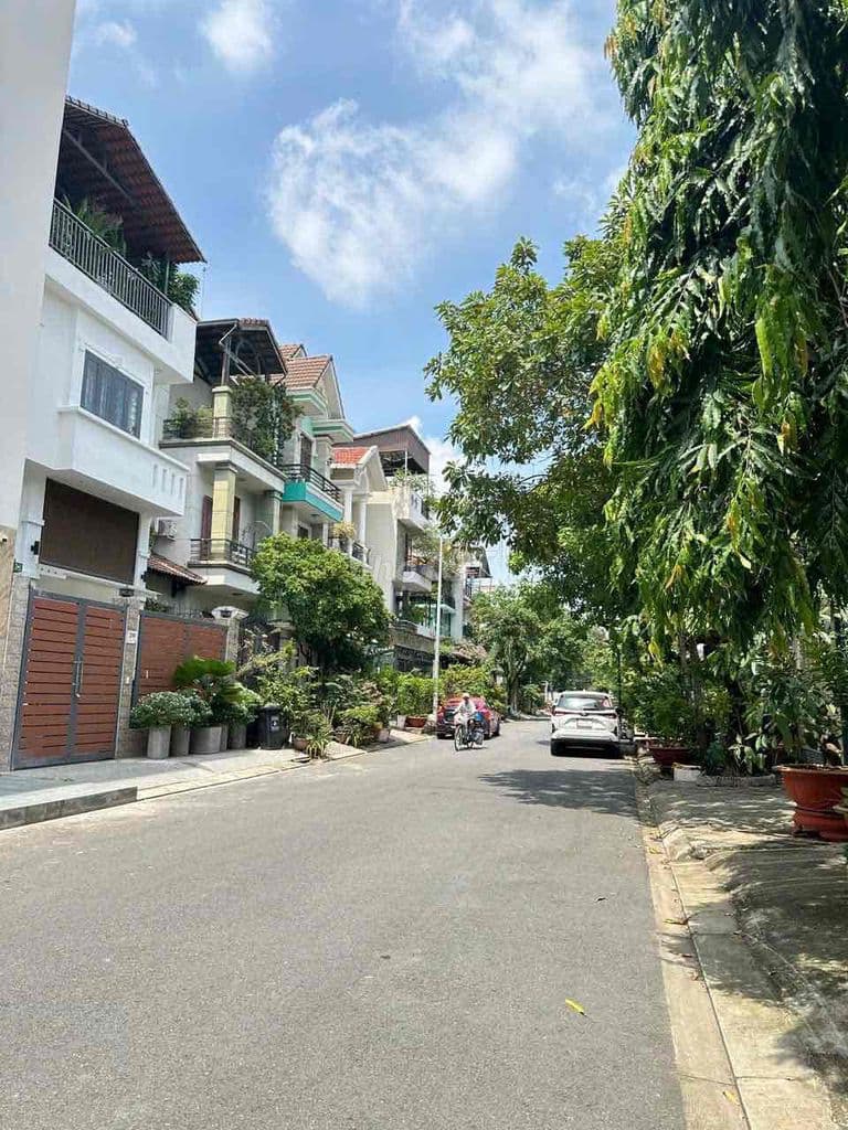 Nhà 3 Tầng MT VP - Cty - Khu Bên Sông - Ko Gian Sống VIP. ngay sông GG - Ảnh 2