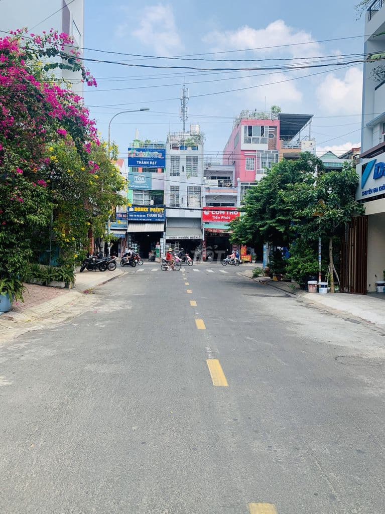 MTNB LÊ LÂM - KHU HỌ LÊ ( 5.2X19M Tiện Xây ) Chỉ 11.x Thương Lượng - Ảnh 2