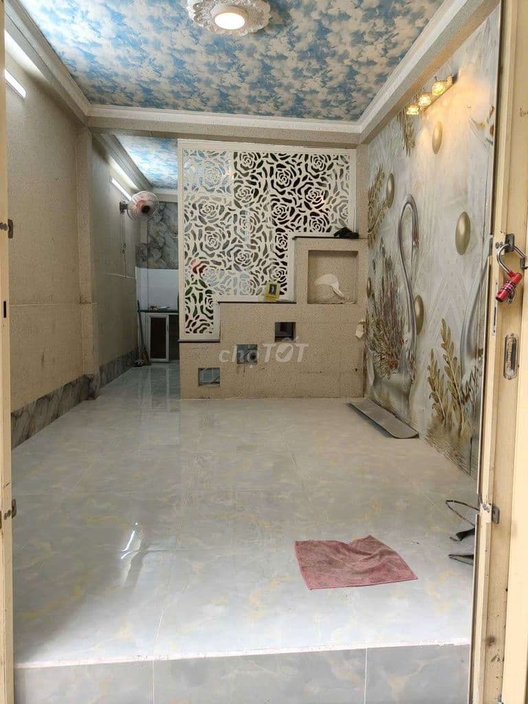 bán nhà hẻm 2 m đường Hoàng Quốc Việt quận 7