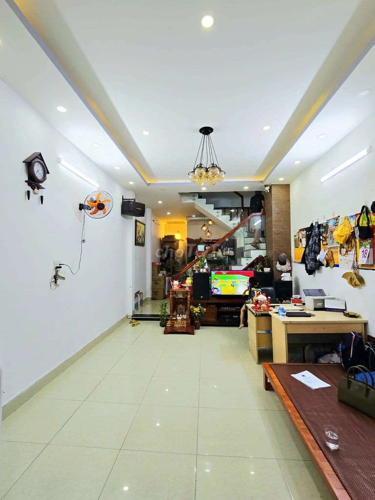 NHÀ 3 TẦNG HXH - CÁCH 20M RA MẶT TIỀN VÕ VĂN HÁT – 5.75 TỶ - Ảnh 2