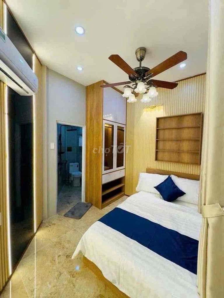 NHÀ ĐẸP XE HƠI ĐỖ CỬA - NGAY ĐẦU LĂNG CHA CẢ - GẦN SÂN BAY - Ảnh 3