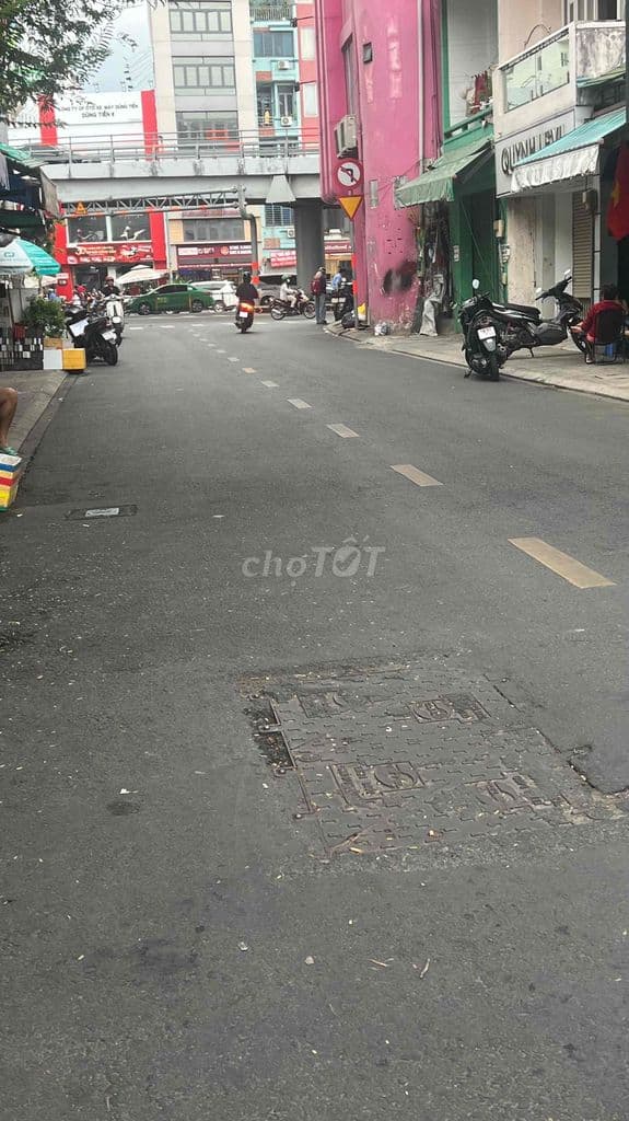 DƯỚI 4TỶ - 4 TẦNG- 21 m² - GẦN SÂN BAY-LĂNG CHẢ CẢ - P2 TÂN BÌNH.