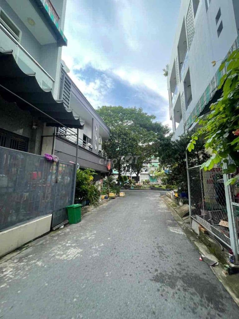 Căn góc ngay công viên khu Bình Phú, 4x10m Trệt 2 Lầu ST Giá: 7.5tỷ TL