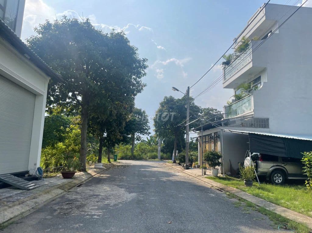 CHÍNH CHỦ CẦN BÁN ĐẤT NGAY ĐỐI DIỆN VIN Q9 - Ảnh 2