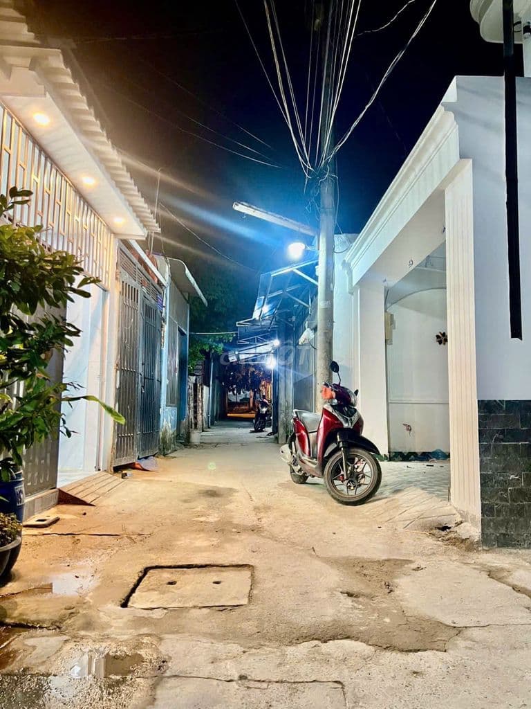 Bán Nhà mới đẹp chỉ việc dọn vào ở