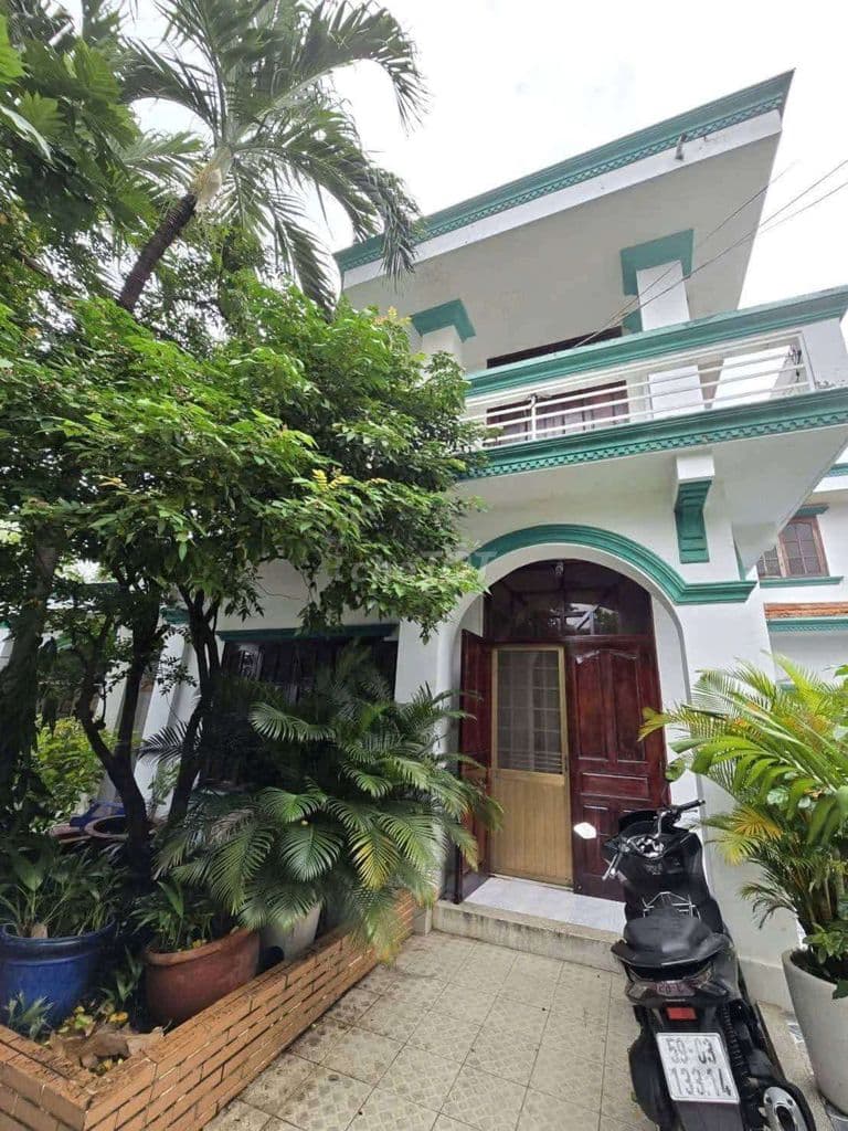 Biệt Thự vườn hô bơi 1037m2 Thổ cư Nguyễn Văn Quá