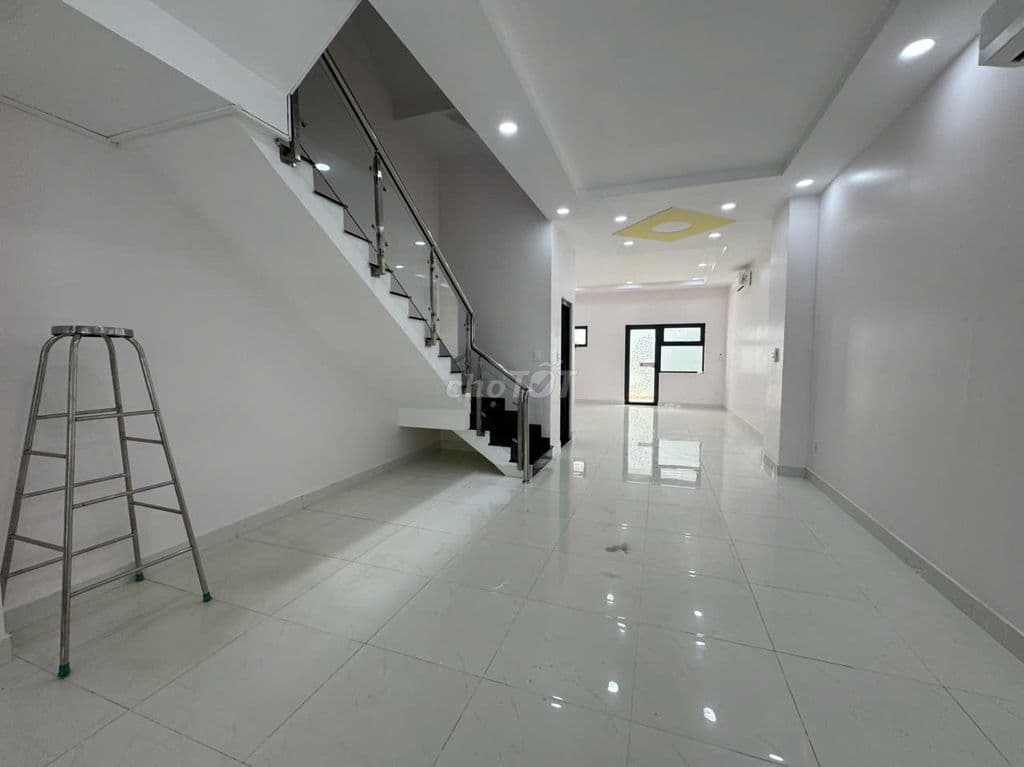 Nhà Hoàn Thiện Căn Góc Siêu Víp Tại Vạn Phúc City Cần Bán Gấp Giá Tốt - Ảnh 2