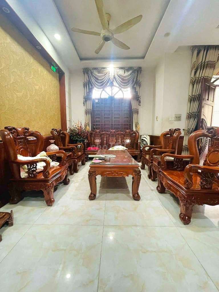 MẶT TIỀN BIỆT THỰ 3TẦNG GIÁP TÂN PHÚ - 7*16M - GẦN AEON MALL TÂN PHÚ