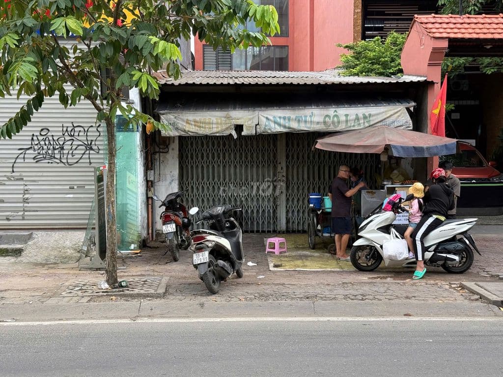 BÁN NHÀ MẶT TIỀN 659 TRẦN XUÂN SOẠN – QUẬN 7 DT ĐẸP – MẶT TIỀN RỘNG