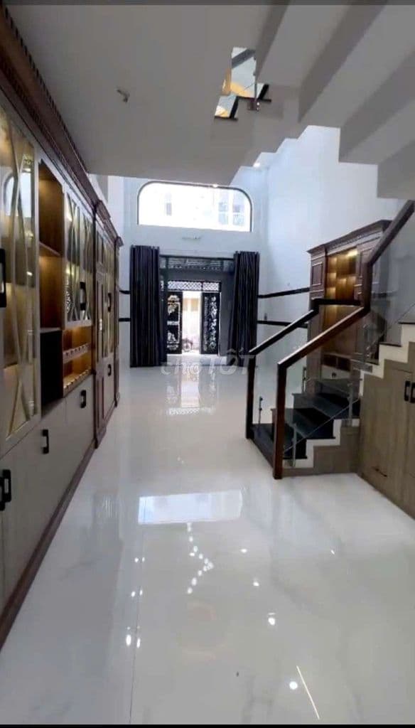 NHÀ MỚI 100% CHƯA QUA SD VITRI ĐẸP KHU DÂN TRÍ CAO . XD 4TẦNG GIÁP TB - Ảnh 2