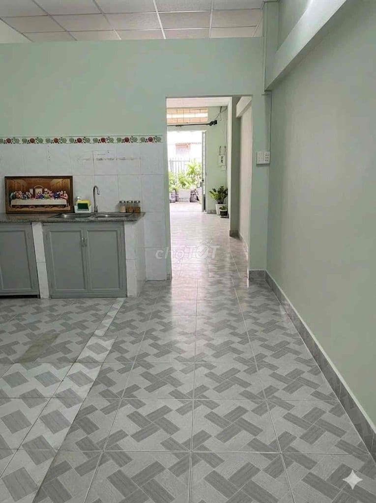 Hẻm xe hơi Âu Cơ, 80m2 chỉ 5.X tỷ nhà cũ tiện sửa mới như hình mẫu - Ảnh 2