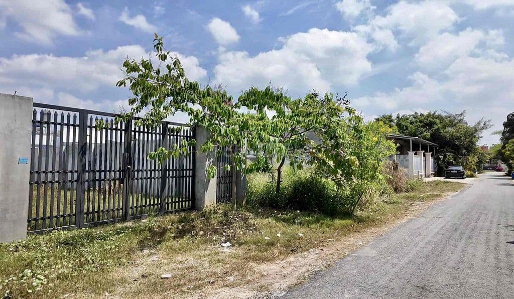 CHÍNH CHỦ BÁN GẤP 409m2 ĐẤT THỔ CƯ MT NGUYỄN THỊ LẮNG SHR GIÁ 630TR - Ảnh 2