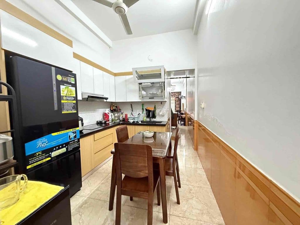 nhà phân lô phố lê Trọng Tấn 72 m 3 tầng ô tô vào nha - Ảnh 2