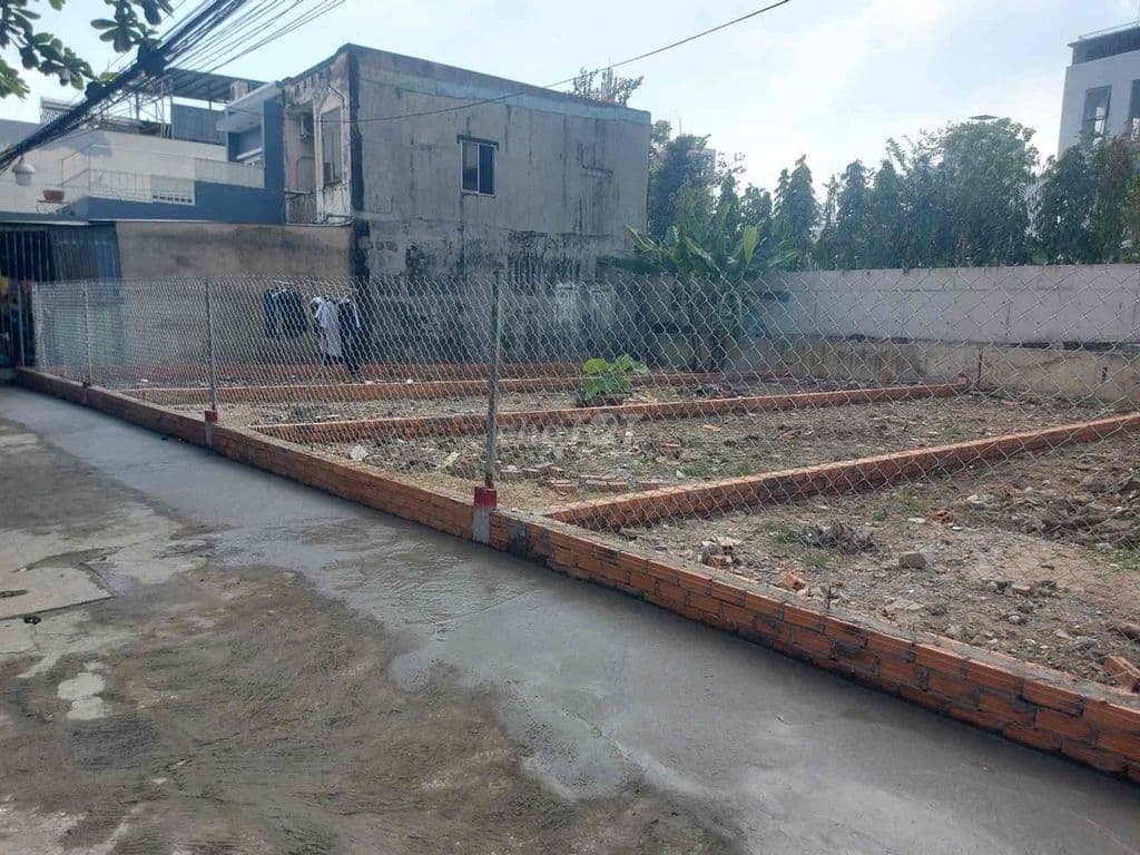 Bán đất đối diện Vạn Phúc 80m2 nhỉnh 5 tỷ hẻm xe hơi Hiệp Bình Phước