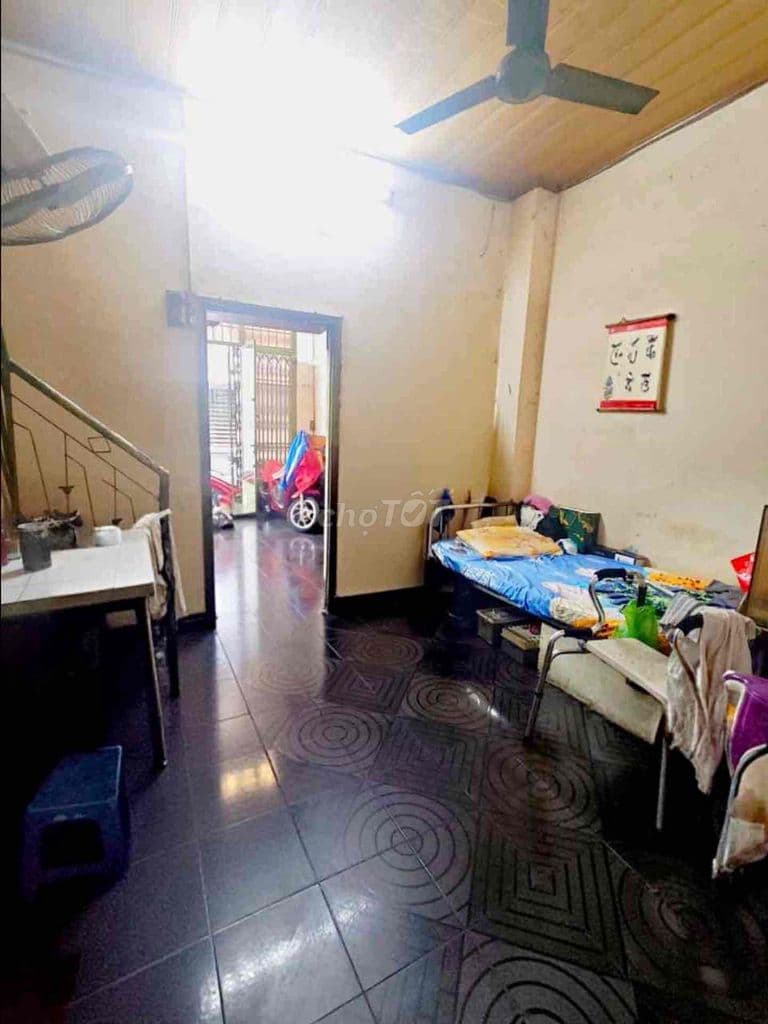 Nhà hai lầu 4.1 x 9.4 hẻm xe hơi đậu cửa ngay Lê Hồng Phong. - Ảnh 3