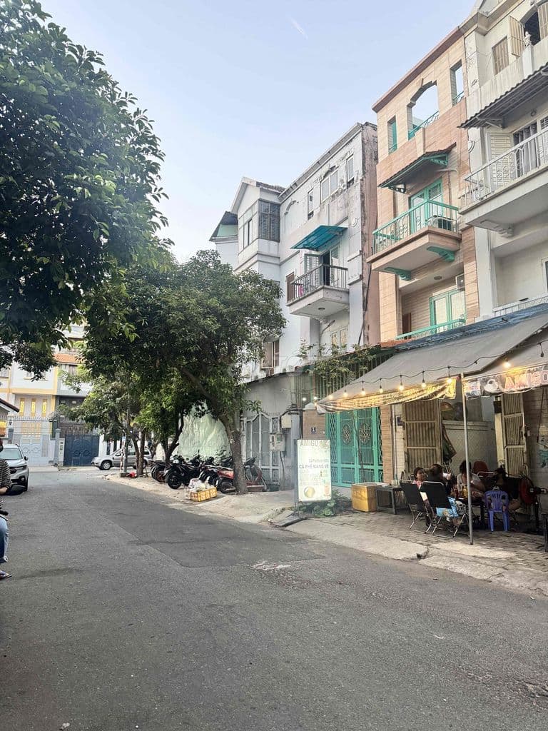 Bán nhà mặt tiền đường số Cao Lỗ Quận 8, 80m2, 4 tầng, 5PN. - Ảnh 2