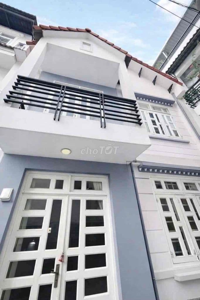 Bán nhà Đường Linh Trung Thủ Đức - 3 tầng - 52m2 - Ngộp bank