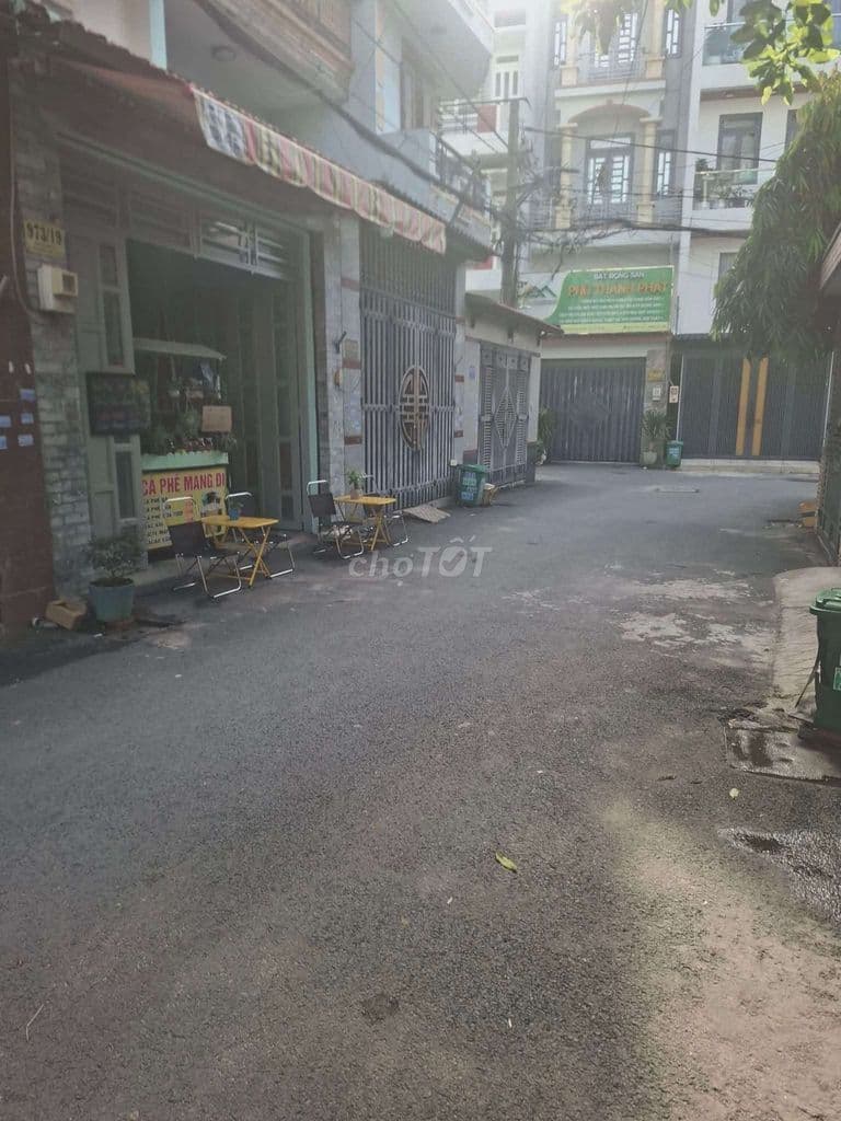NHÀ NGUYỄN ẢNH THỦ. LÊ VĂN KHƯƠNG NGAY CHỢ HIỆP THÀNH Q12. DT 92M2