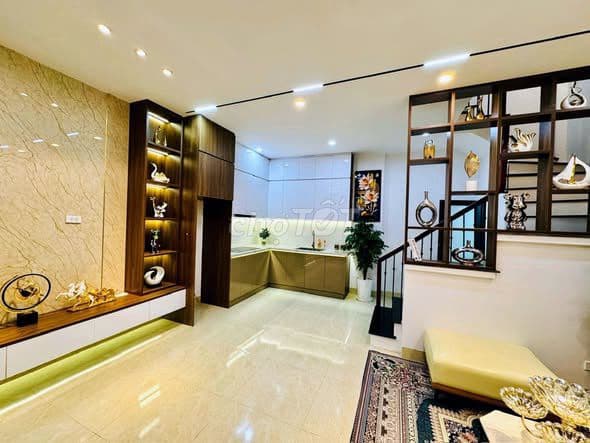 Bán nhà 5 tầng 6PN Nam Dư-Lĩnh Nam, ô tô tránh, DTSD 60m2 - Ảnh 2