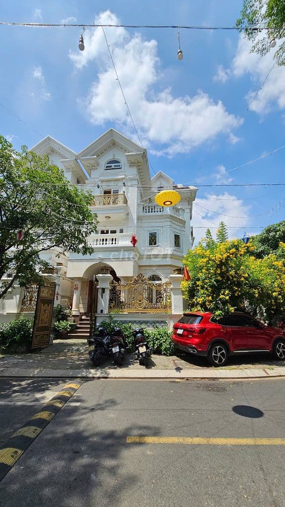 Chính chủ gửi bán biệt thự cao cấp tại Cityland Garden Hills, Gò Vấp