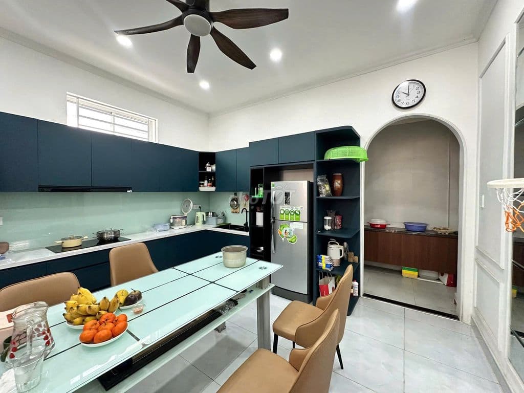 GIẢM MẠNH 1 TỶ BÁN GẤP- NHÀ 3 TẦNG-75M2-NGAY NGÃ TƯ BÌNH THÁI-10 TỶ - Ảnh 3