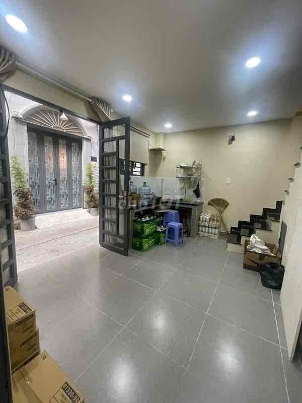 BÁN GẤP NHÀ 3 MẶT HẺM TRẦN HƯNG ĐẠO Q5 GIÁP Q1 56M 3PN