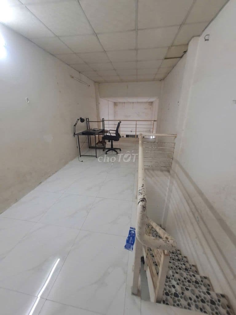 Hạ giá, bán gấp nhà 42m2 giá chỉ 1,3 tỷ,AN PHÚ ĐÔNG, Q12,SỔ HỒNG RIÊNG - Ảnh 2