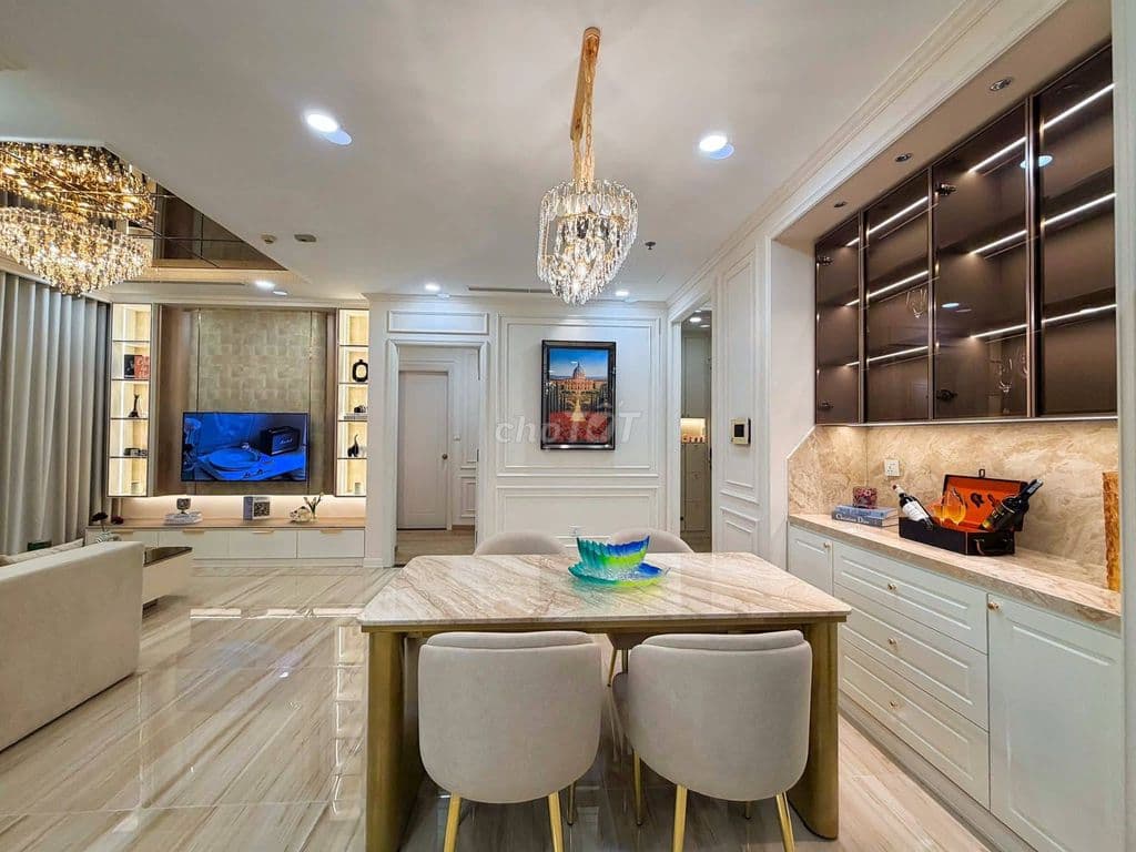 Bán gấp căn 2PN 10 tỷ, 82m2, toà Landmark, Có sổ tại Vinhomes Central - Ảnh 3