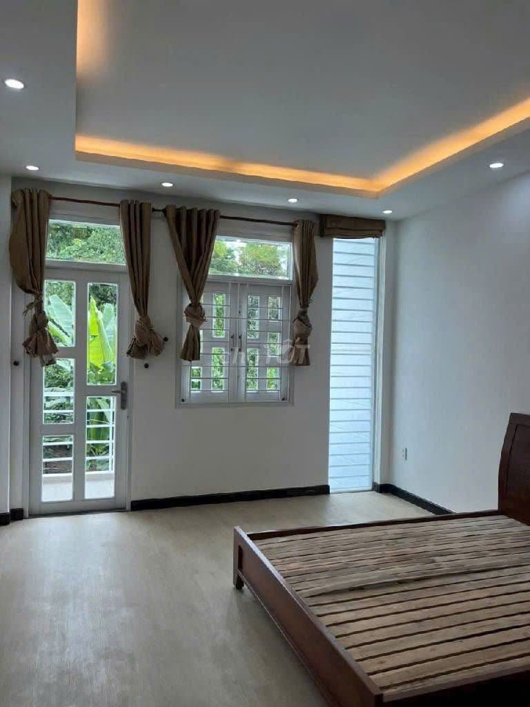 Lý chiêu hoàng 2 tầng 55m2 sổ riêng 2 tầng hẻm xe tải chỉ 5,7 tỷ - Ảnh 2