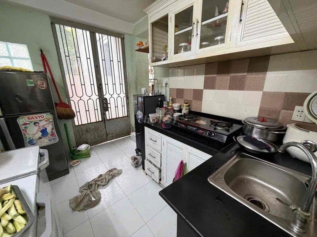 Nhà Lê lợi - Lê Lai gần ĐH - DT gần 60m2 - 3 phòng - Chỉ hơn 5T - Ảnh 2