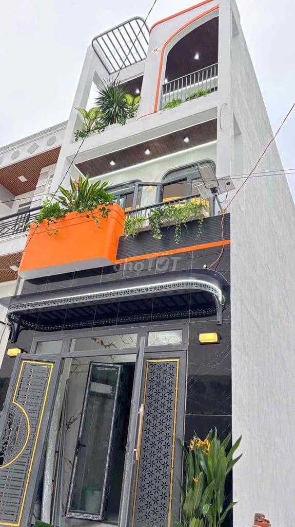 Nhà mới 2 lầu 5,55 tỷ