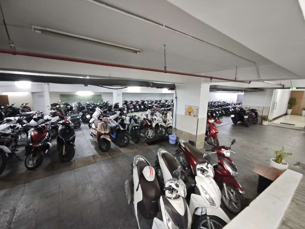 Tòa nhà văn phòng 1200m2 quận Bình Thạnh - Ảnh 2