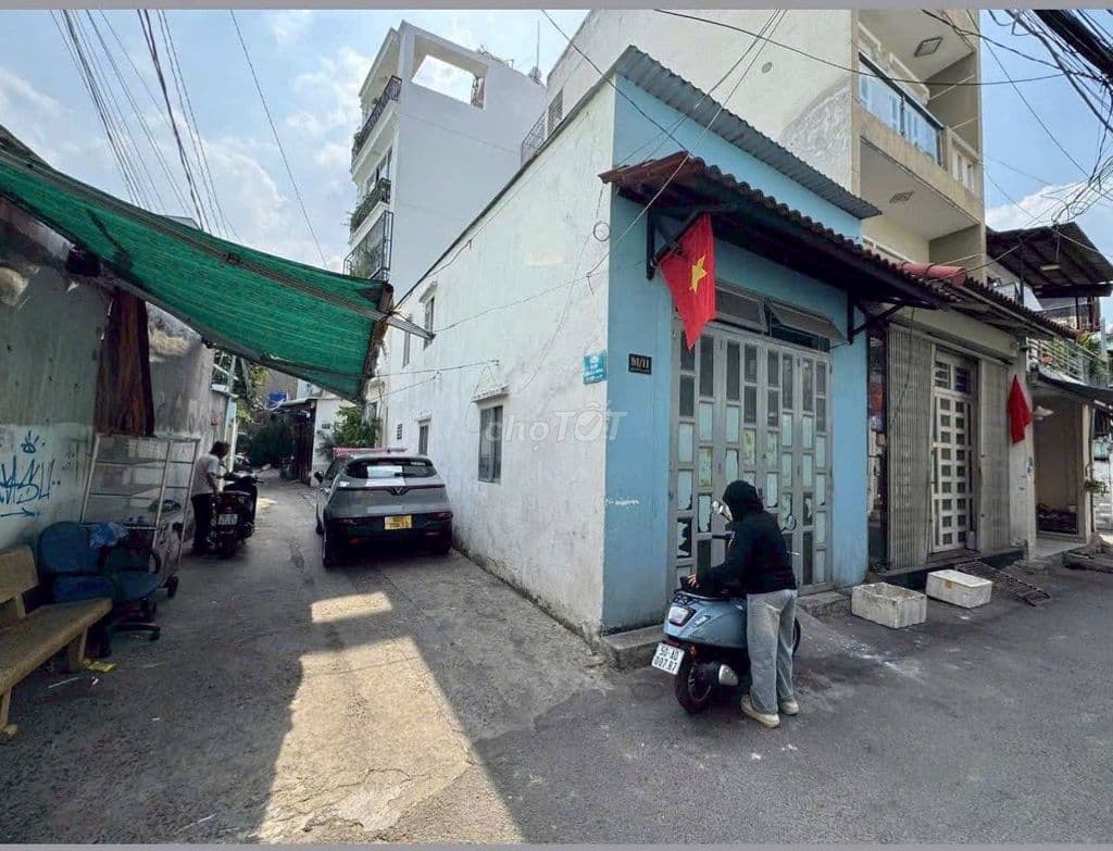 Chính chủ bán nhà góc 2MT HXH Đường số 18 P8 DT 4,03x12m giá 6 tỷ