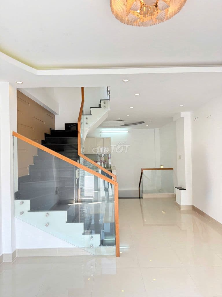 Bán gấp nhà 62,3m QL 13, Bình Thạnh gần ĐH Hutech. Xây 4 tầng, sổ sẵn - Ảnh 3