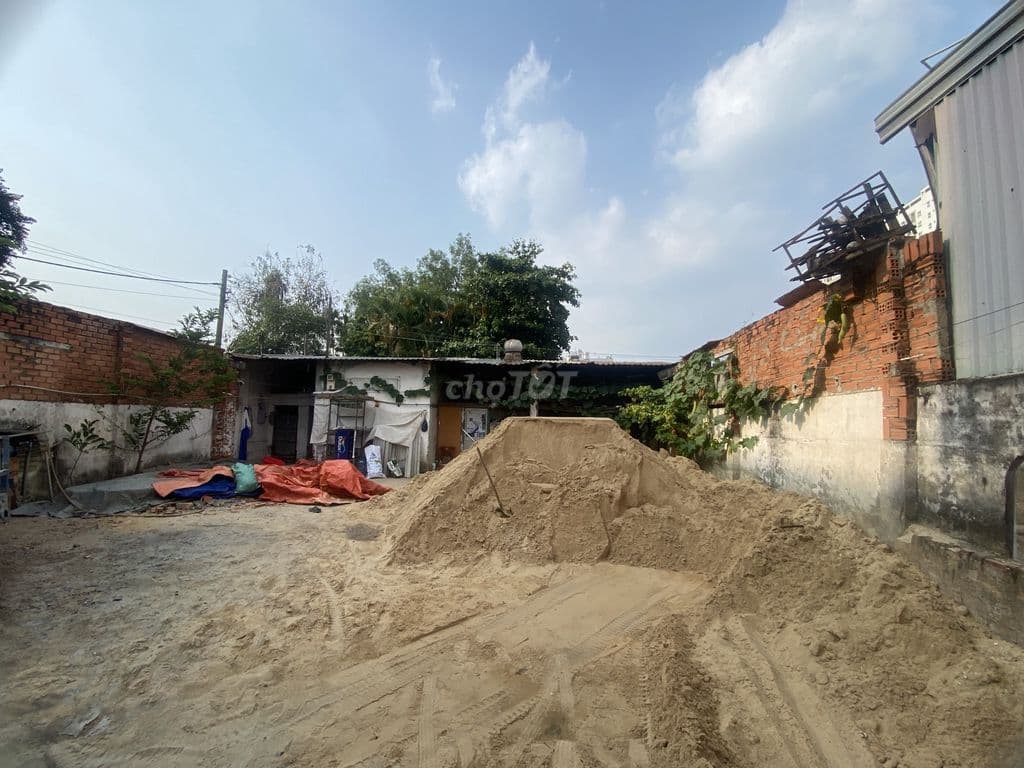 BÁN ĐẤT MẶT TIỀN PHAN VĂN HỚN (GẦN TRƯỜNG CHINH) - DIỆN TÍCH LỚN - Ảnh 2