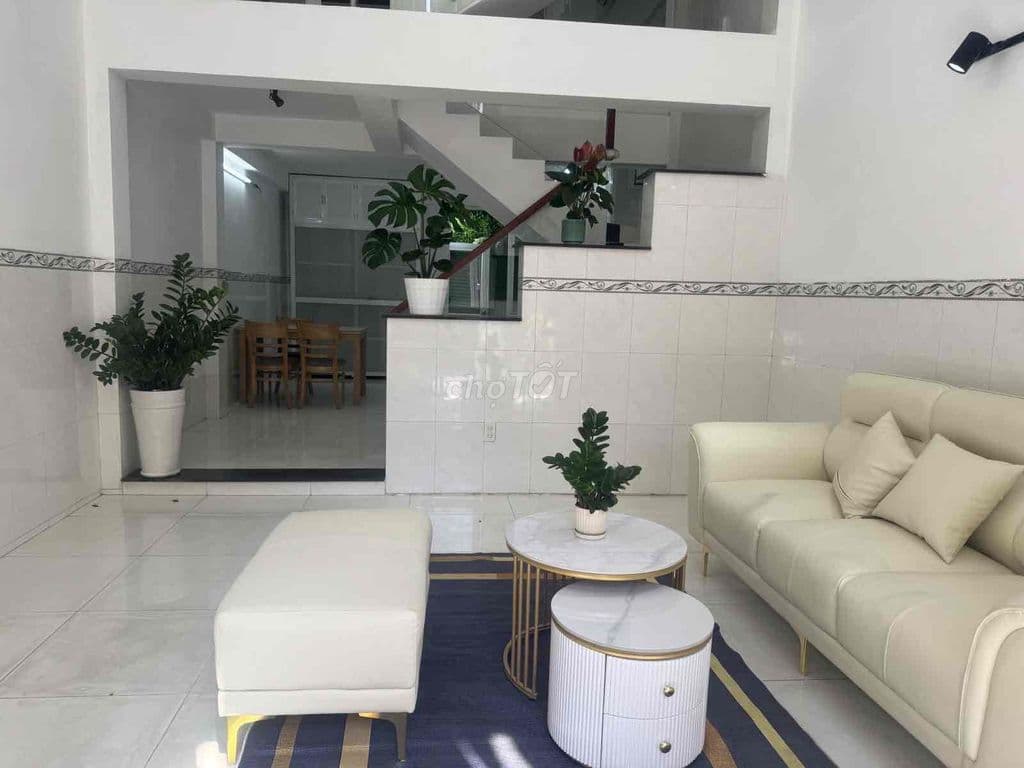 Nhà phố BTCT ngay TT Linh Đông Thủ Đức